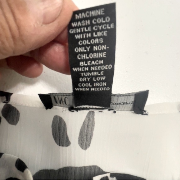 INC International Concepts WHITE BLACK BLOUSE TOP FLORAL SZ 6 - Picture 10 of 11